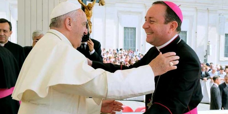 El Vaticano investiga el caso de un obispo argentino que está acusado de abuso sexual