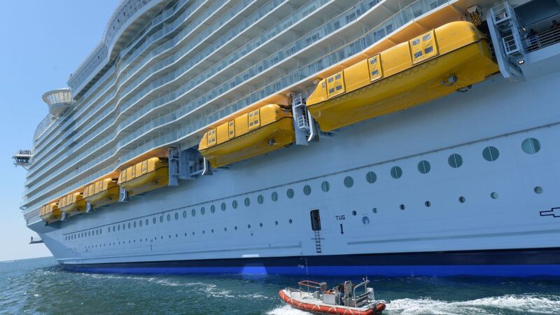 Un adolescente murió al caer de un crucero en el Caribe: perdió la llave del camarote e intentó entrar por el balcón