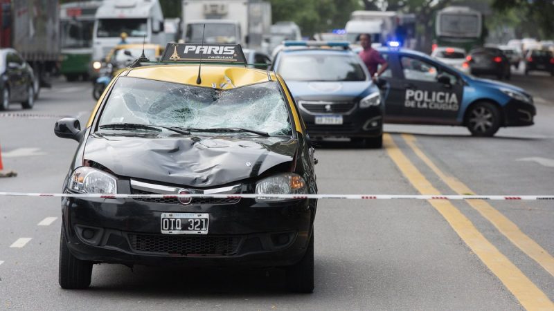 Un olvido que terminó en tragedia: así fue el accidente en el que el taxista atropelló y mató a la nena de 13 años frente al Aeroparque