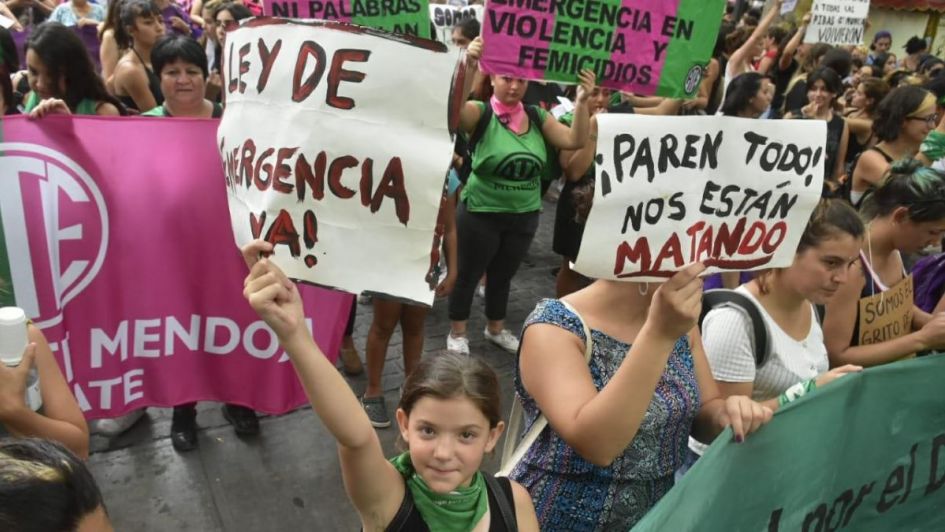 Al menos 327 mujeres fueron asesinadas por violencia machista este año