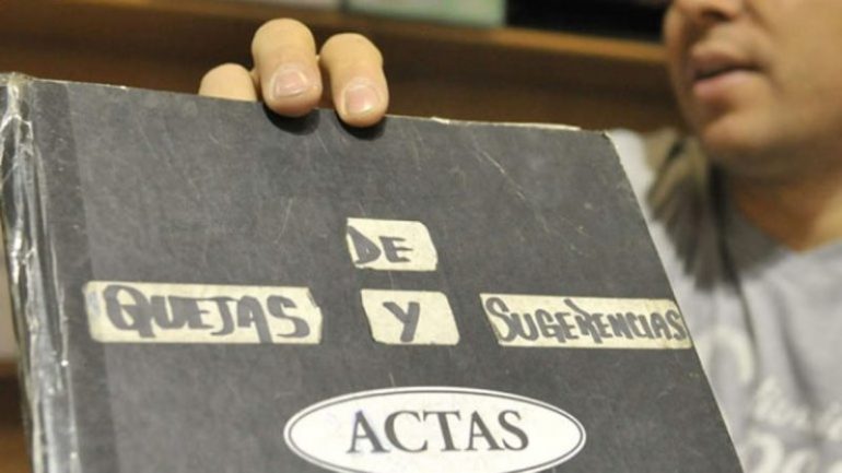 ¿El Libro de quejas se debe renovar todos los años?
