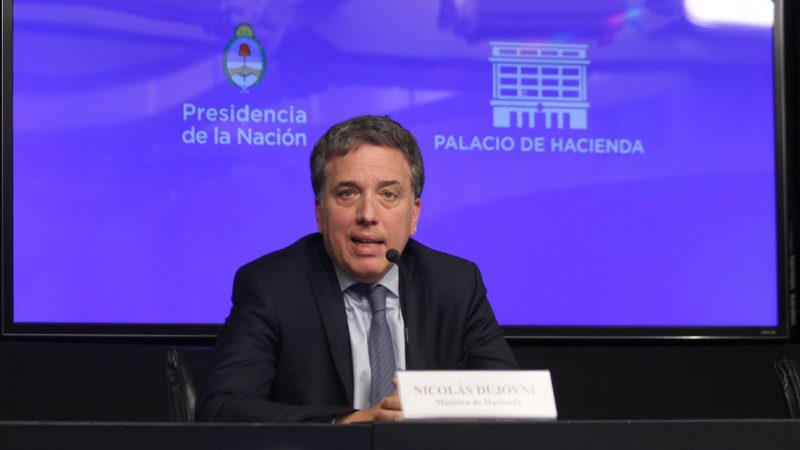 Renunció Nicolás Dujovne y Macri se reúne de urgencia con Hernán Lacunza