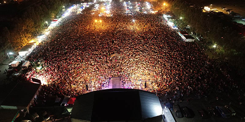 Bowen vivió noches históricas durante la Fiesta Nacional de la Ciruela