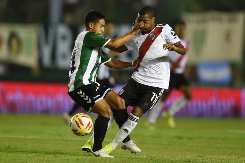 Banfield y River empataron 1-1 en el sur