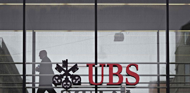 Por fraude fiscal, multan al banco UBS con 3.700 millones de euros