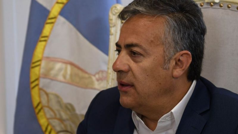 Ante Sanz y los radicales, Cornejo defendió el desdoblamiento