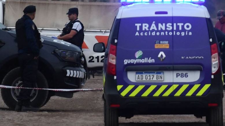 En San Martín, un joven perdió el control de su camioneta y murió tras salir despedido