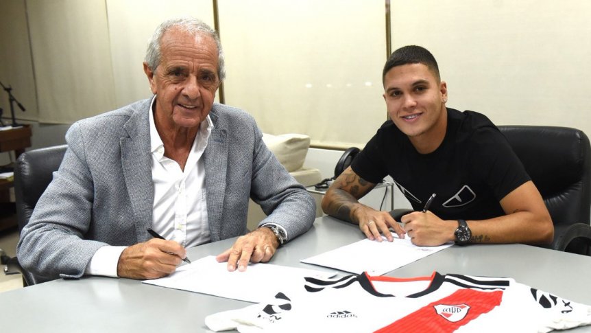 ¡Llegó la firma! Quintero renovó con River