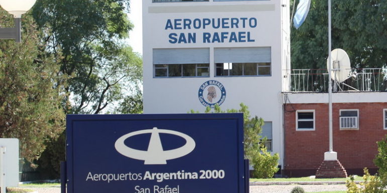 Aumentarán los vuelos a San Rafael en invierno