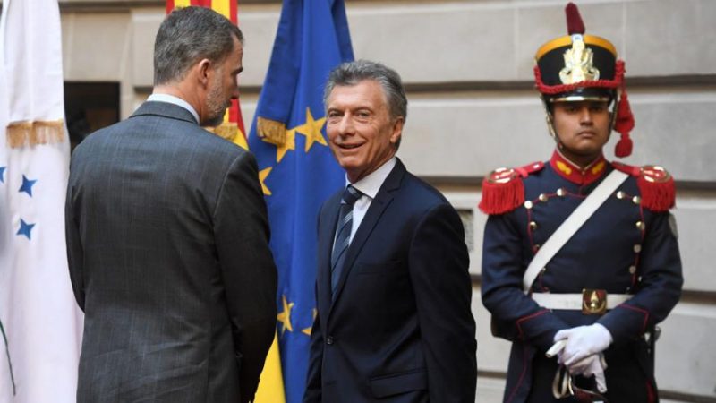 La particular explicación de Macri para la suba del dólar