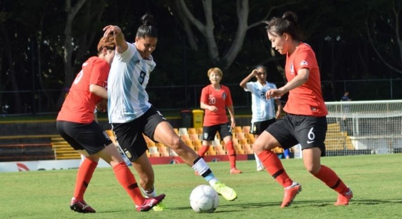 A tres meses del Mundial, cuál es la situación del fútbol femenino en la Argentina