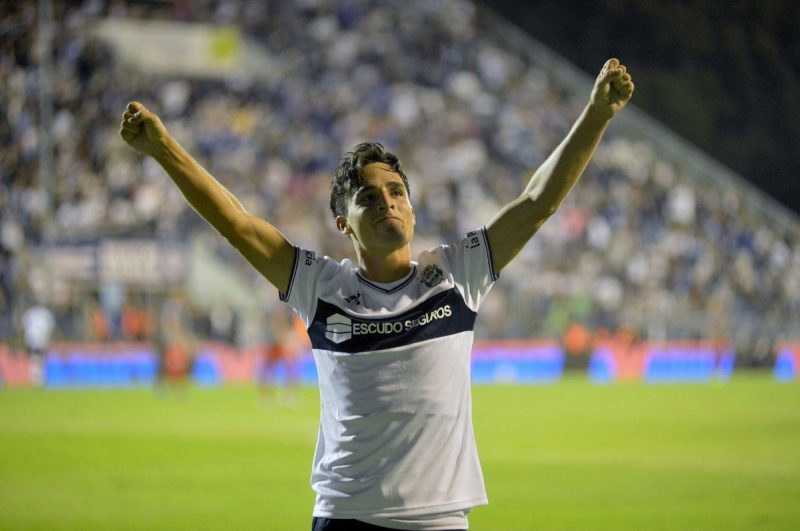 Gimnasia hundió más a Independiente