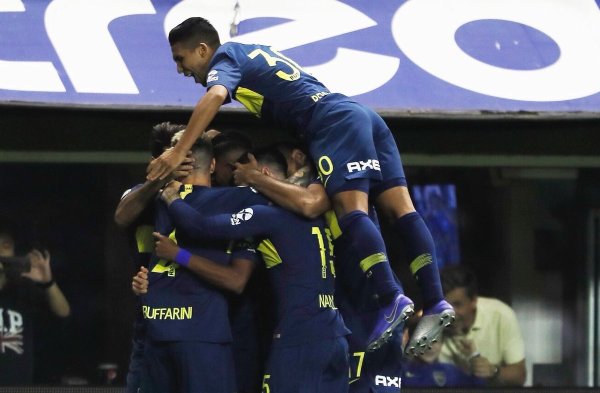 Boca goleó a San Lorenzo en La Bombonera