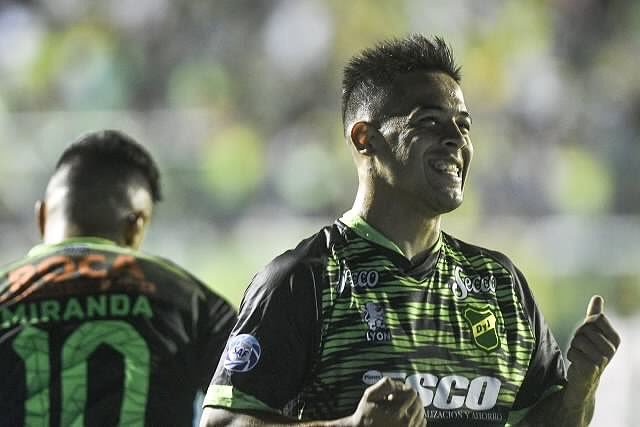 Defensa y Justicia sueña por los goles de Uvita Fernández