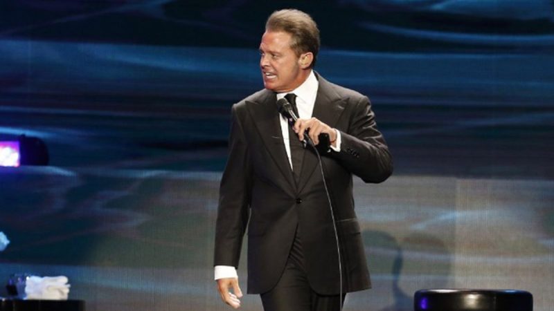 Luis Miguel, otra vez violento: agredió a su sonidista en pleno show