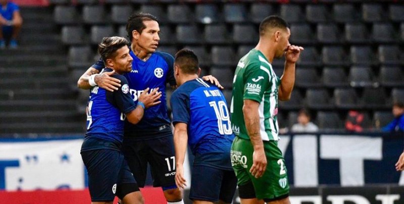 Talleres aplastó a Laferrere