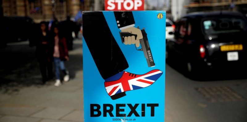 Brexit: May pedirá una postergación de la salida del Reino de la UE