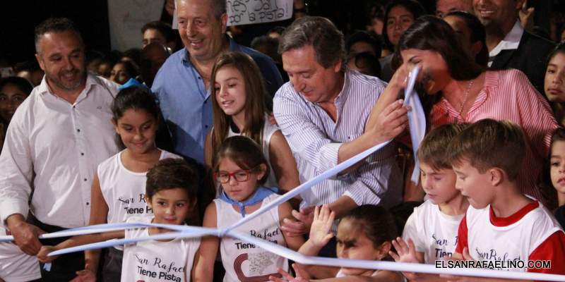 Quedó inaugurada la pista de atletismo profesional en San Rafael