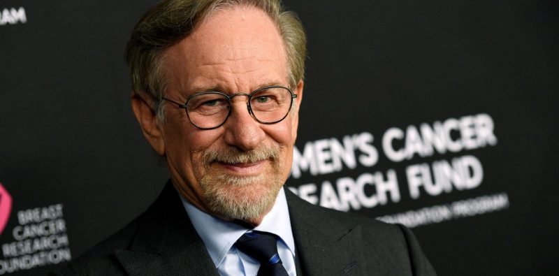 Steven Spielberg en pie de guerra contra Netflix