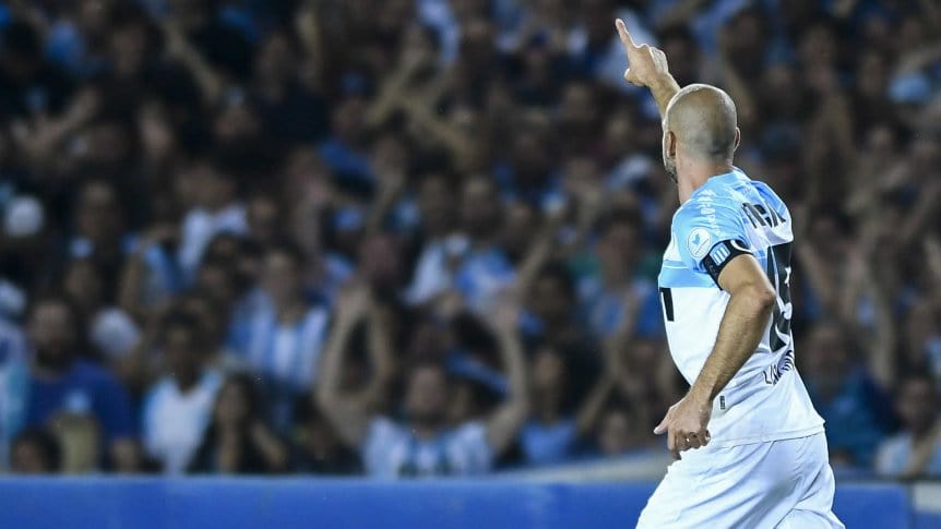 Racing ganó y está cada vez más cerca de la Superliga