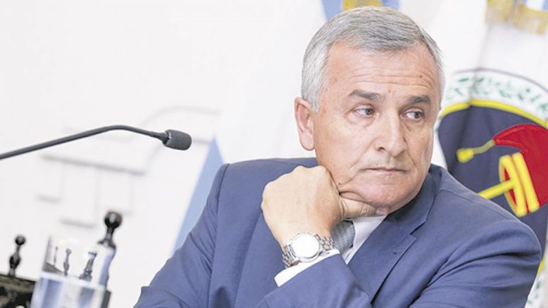 Morales cruza a Macri y destaca el rol de Aerolíneas