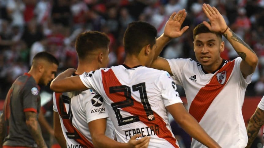 River goléo a Independiente en el estadio Monumental