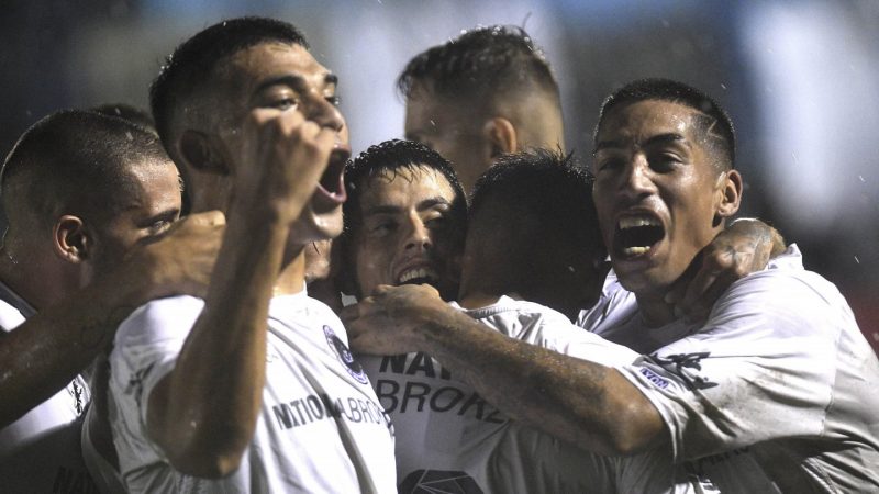 Real Pilar eliminó a Vélez de la Copa Argentina
