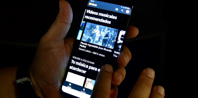Las app de música ahora apuestan por los videoclips en los celulares