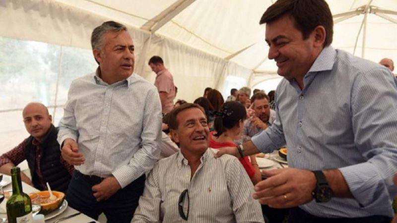 Para Cornejo, la política monetaria y fiscal de Macri fracasó