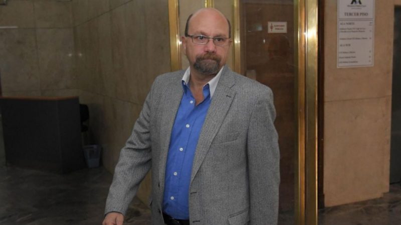 Juicio a Lobos: dudas sobre el informe de un perito que analizó la firma del ex intendente