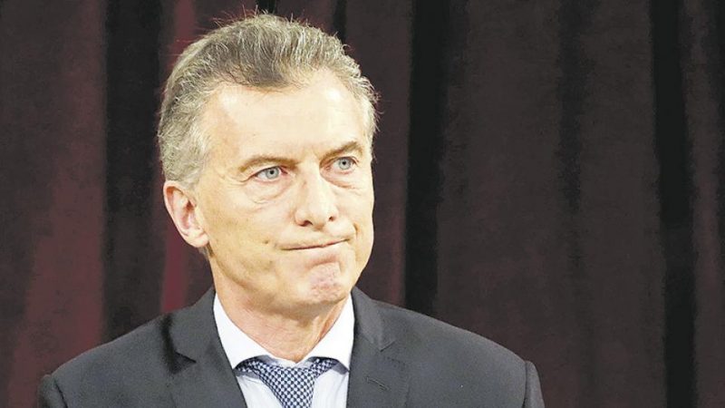 La imagen negativa de Macri pasó por primera vez el 60 por ciento