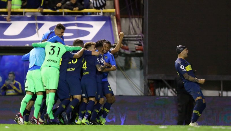 Boca eliminó a Vélez por penales
