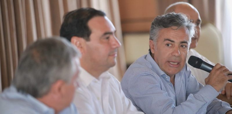 Las elecciones provinciales y la falta de ofertas traban el intento radical de ampliar Cambiemos