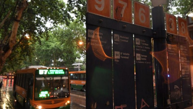 Los choferes se suman al paro del 29 de mayo y habrá servicio mínimo de colectivos