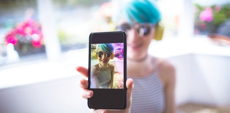 Instagram prueba una función para sincronizar letras de canciones en las Stories: ¿se viene el karaoke?