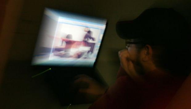 Cayeron dos argentinos acusados de distribuir pornografía infantil por una alerta de Suiza