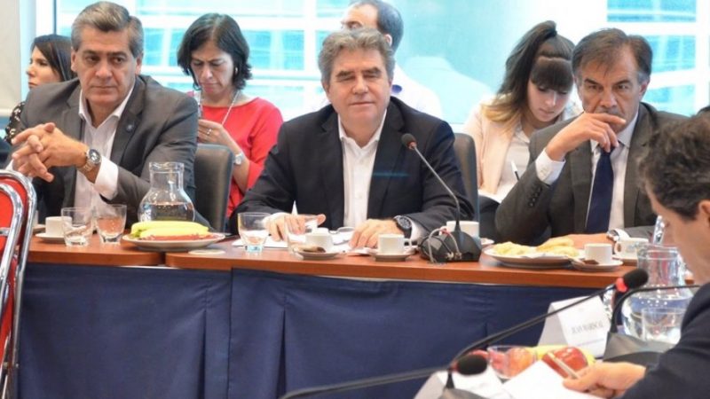 El Gobierno impulsa una ley para suspender las primarias presidenciales con apoyo de Lavagna
