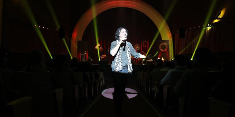 Javier Calamaro brindó un show único en el Antonio Lafalla