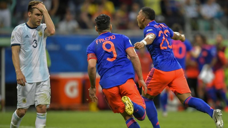 Dura caída de Argentina ante Colombia en el debut de la Copa América