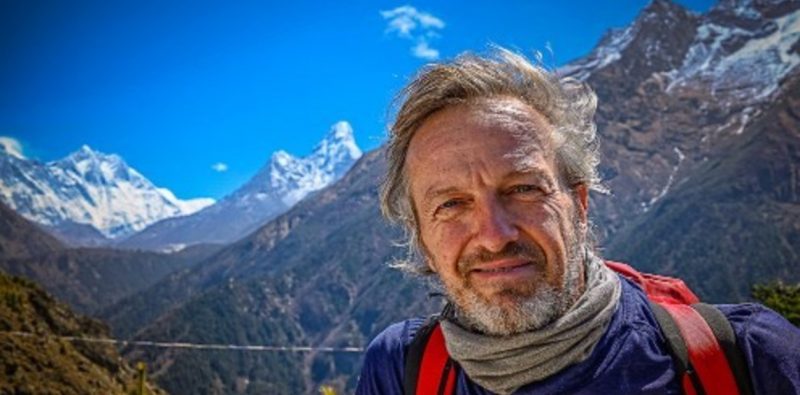 El argentino que llegó a la cima del Everest en medio del atasco humano fatal