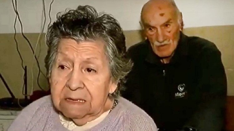 Violencia y maltrato: la historia de Hugo, el hijo que abandonó a los ancianos en un bar