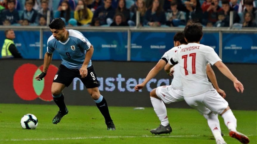 Uruguay y Japón igualaron en un partidazo en Porto Alegre