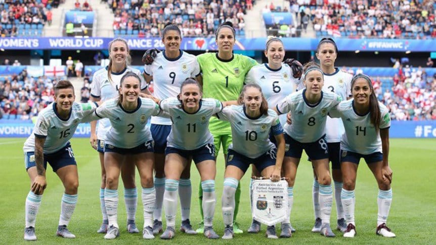 Escándalo en la Selección femenina de fútbol: piden la salida del cuerpo técnico