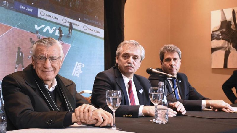 Alberto Fernández: “El objetivo de Macri es destruir el salario”