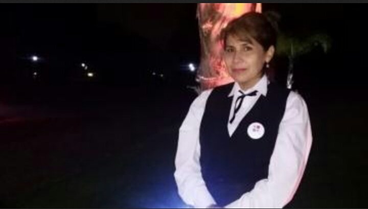 Persiguió con el auto a su exmujer que viajaba con el novio, la chocó, se bajó y la mató a cuchilladas
