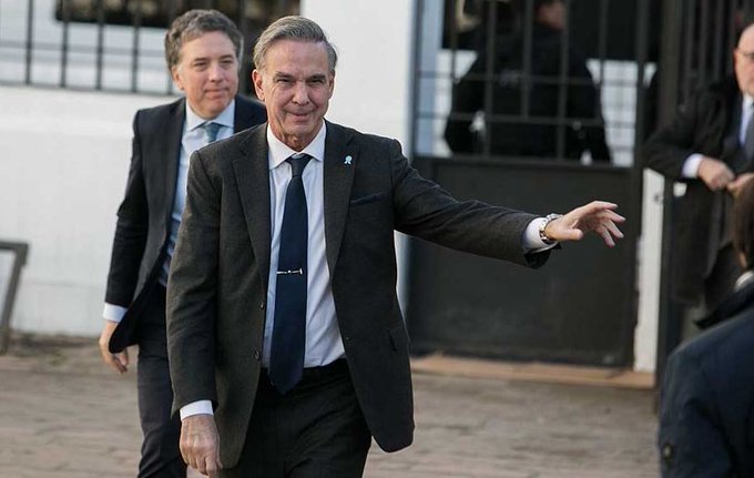 Miguel Ángel Pichetto pidió cuidar a Mauricio Macri luego de que lo increparan en Córdoba