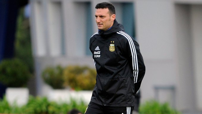 Lionel Scaloni fue ratificado oficialmente en su cargo para dirigir a la Selección en las Eliminatorias