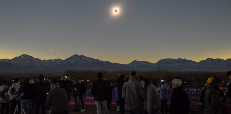Después del furor por el eclipse, Argentina busca posicionarse como destino de astroturismo