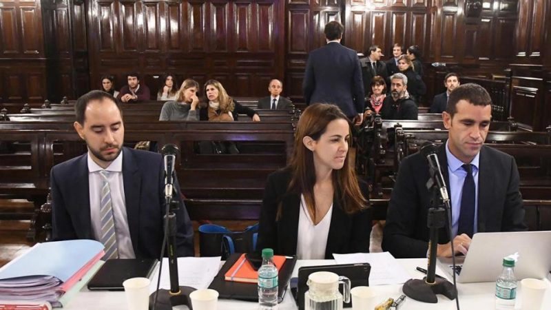 Para la anestesista, Pérez Volpin murió por una “perforación esofágica”