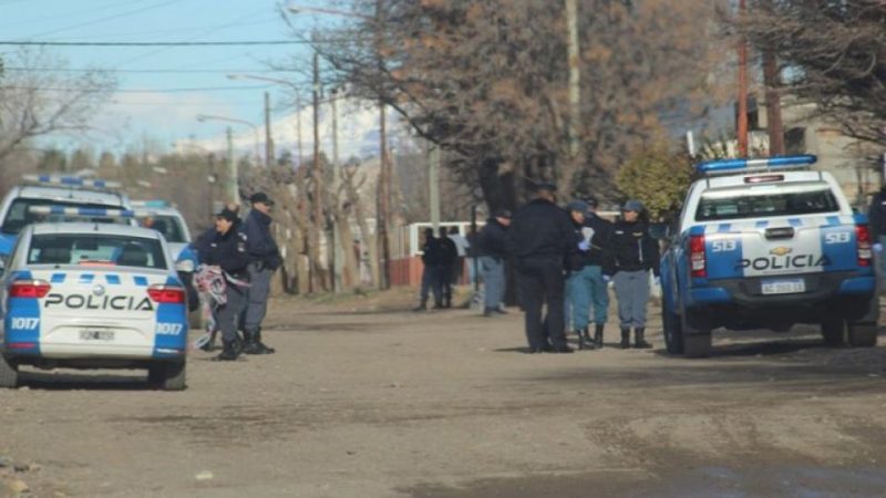 Un policía de Nequén mató por la espalda a un joven que le robó el estéreo
